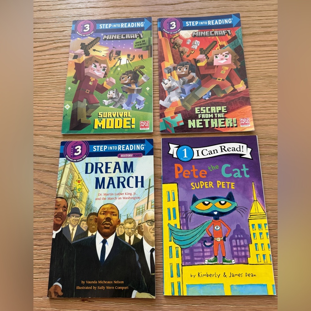 Bundle of 4 Children’s Step Into Reading Books Minecraft and More